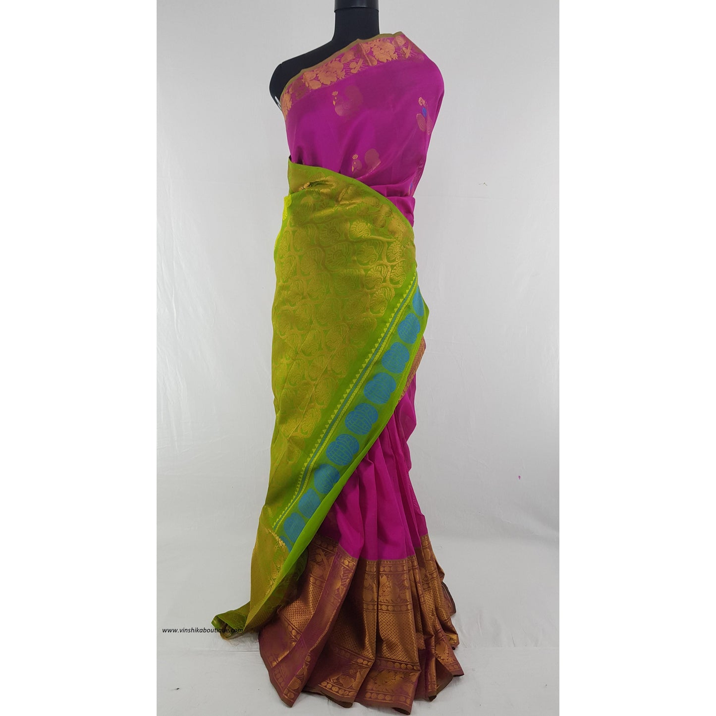 Pink and Green color Handwoven Kuppadam Pattu Golden Zari Heavy Kanchi border Saree - Vinshika