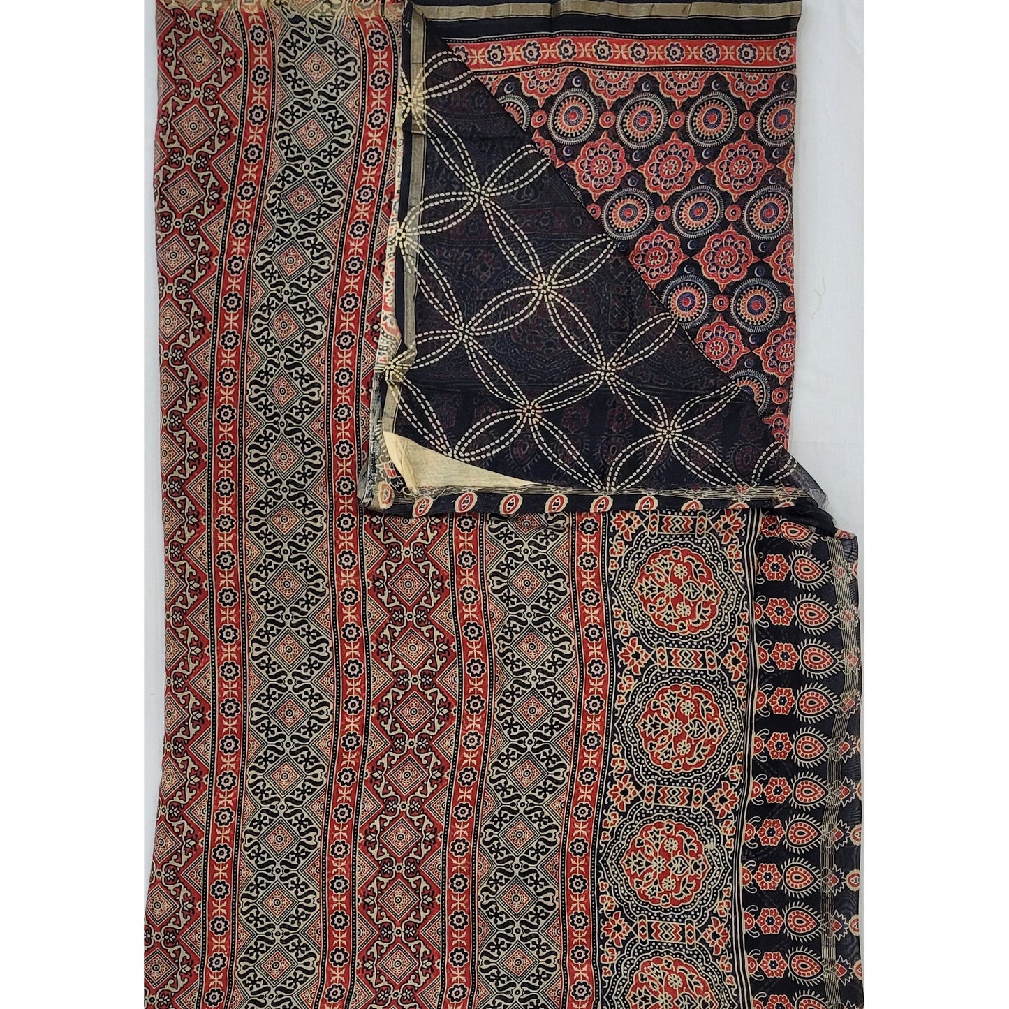 Bagru Block Printed Chanderi Saree with small Zari border - Vinshika