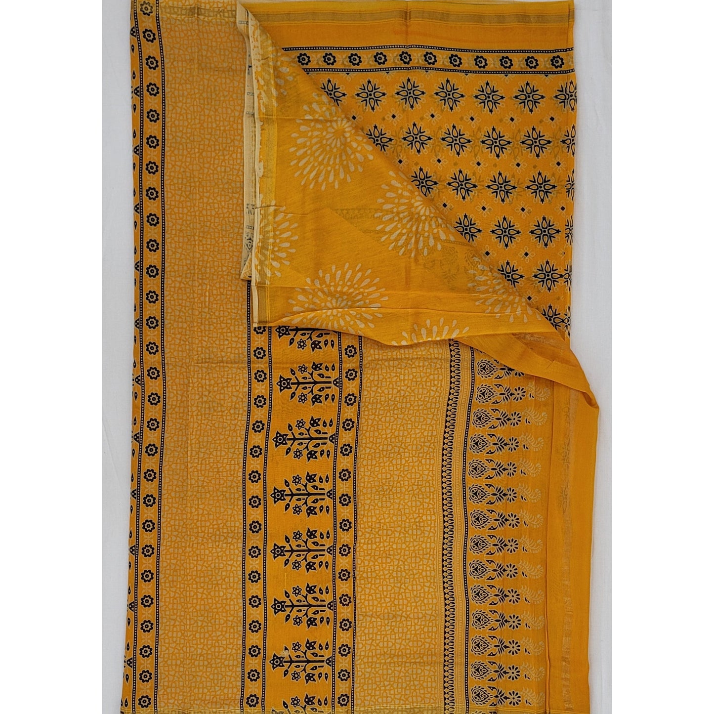 Bagru Block Printed Chanderi Saree with small Zari border - Vinshika