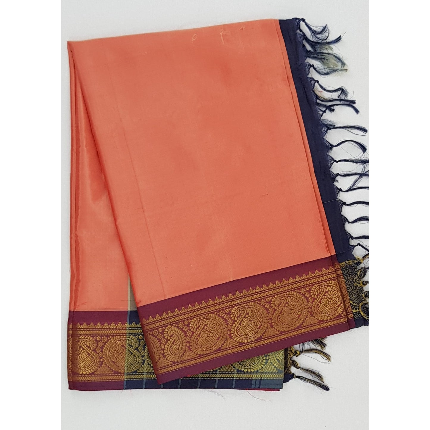 Dark Coral color Handwoven Chinnalapattu saree - Vinshika