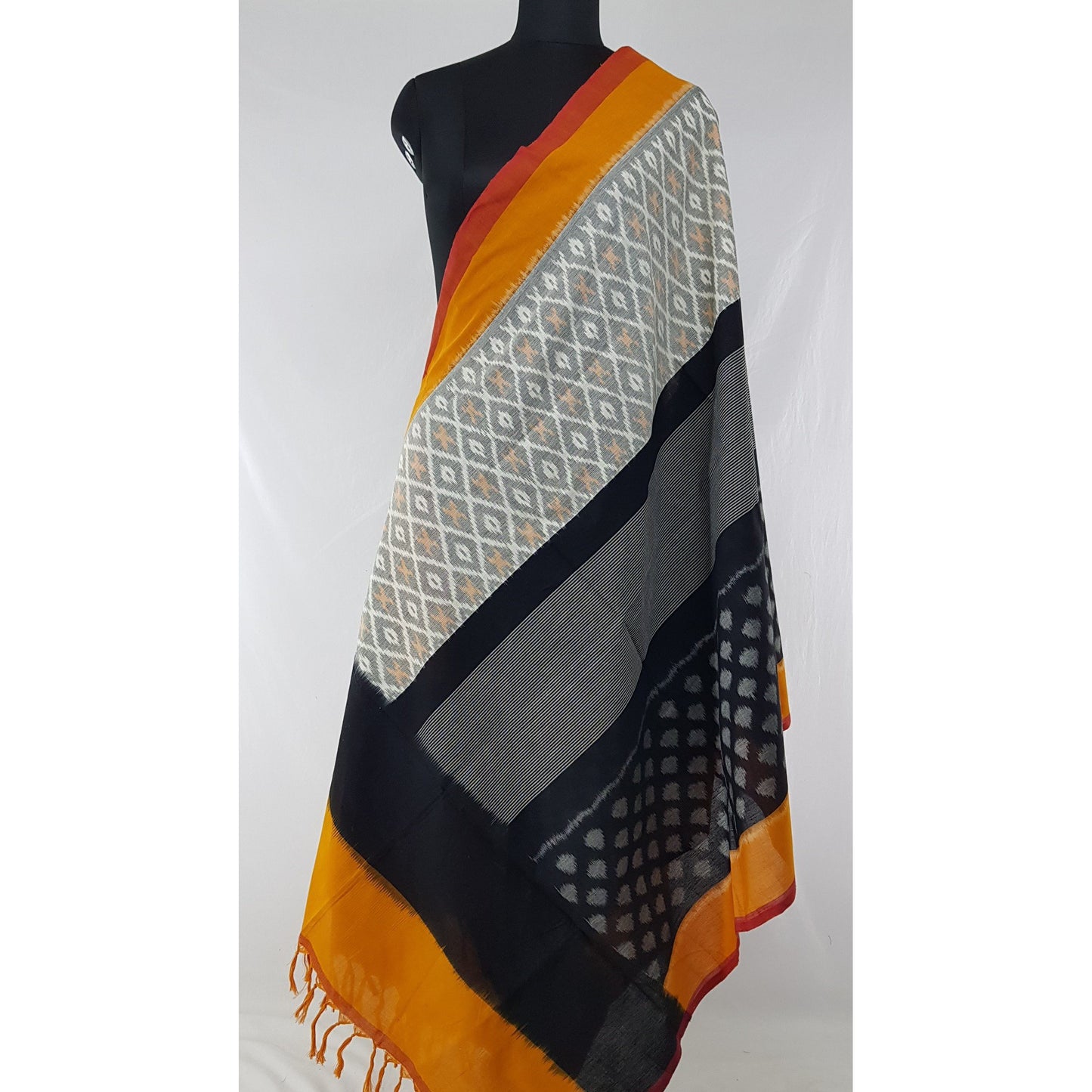 Handwoven Ikat Cotton Dupatta - Vinshika