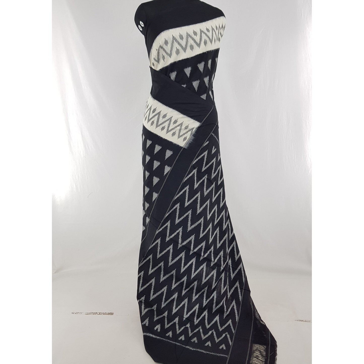 Handloom pochampally ikat mercerized cotton saree with blouse - Vinshika