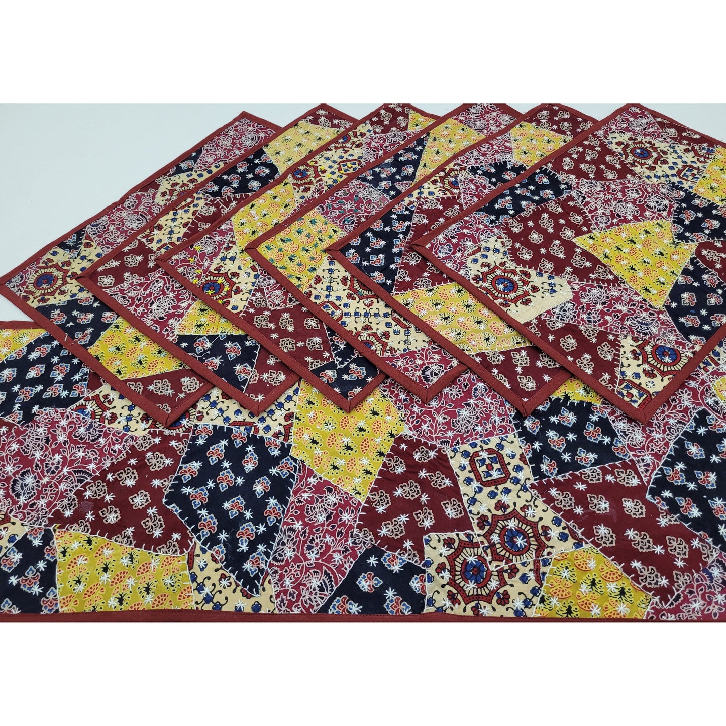 Table runner - Vinshika