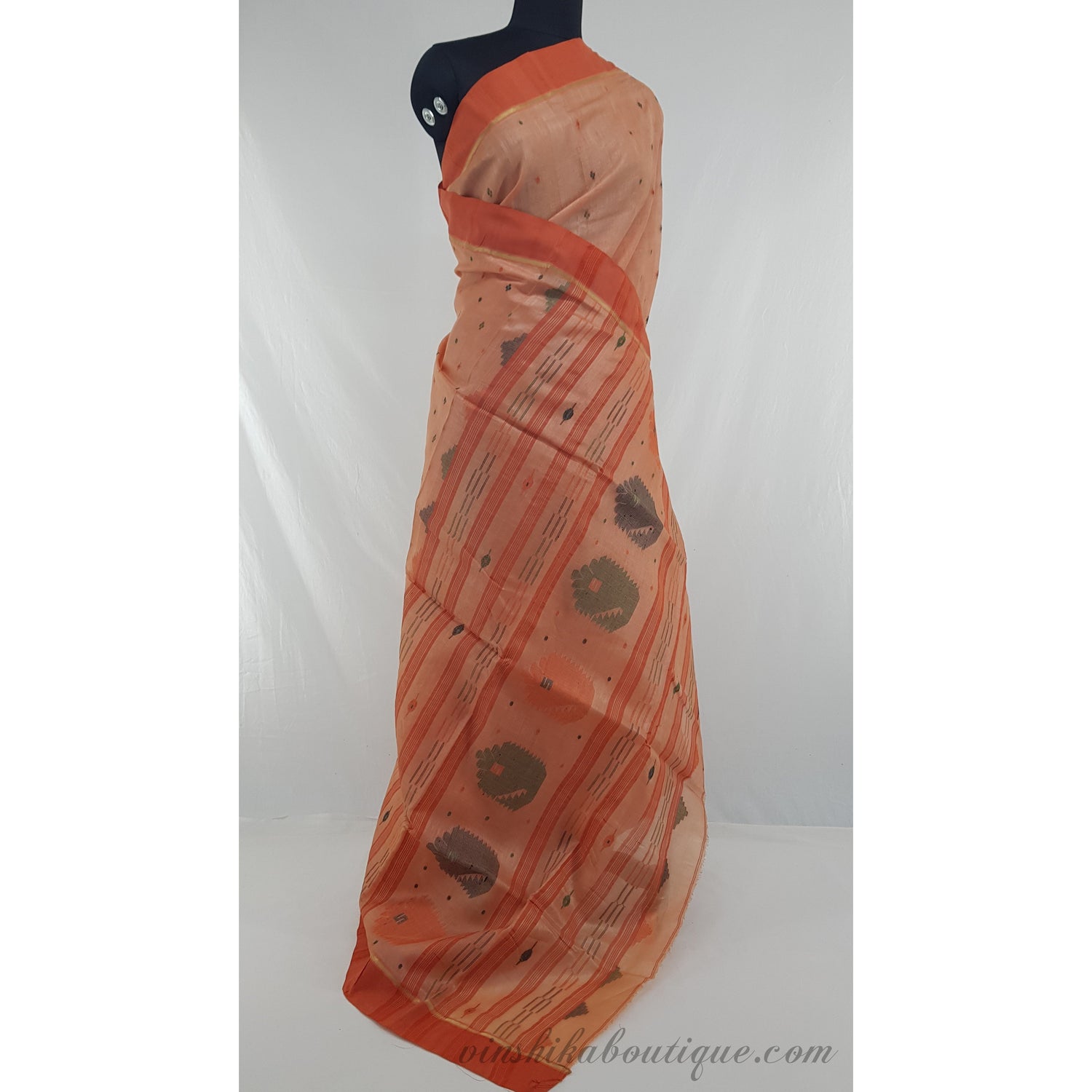 Peach color Handloom Muslin Jamdani silk saree - Vinshika