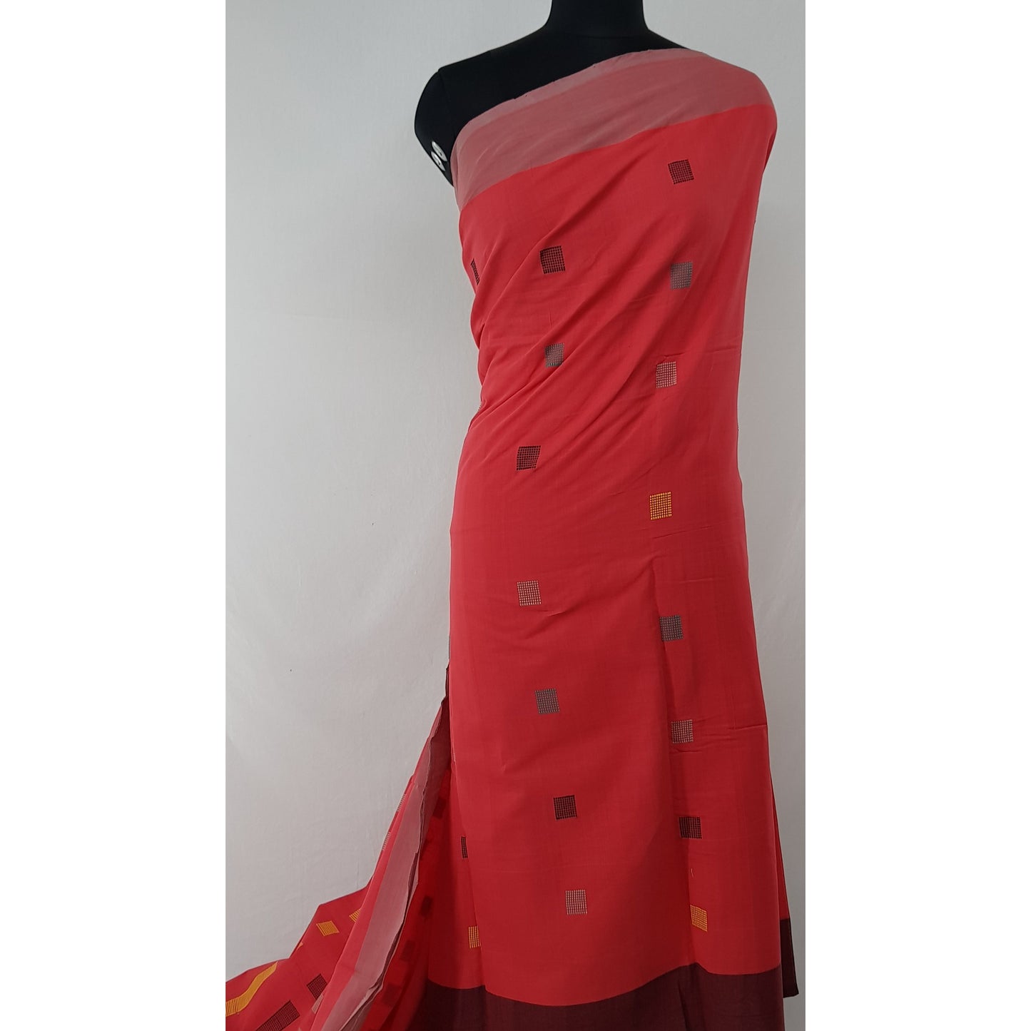 Handwoven handmade yarn cotton jamdani buttis saree - Vinshika