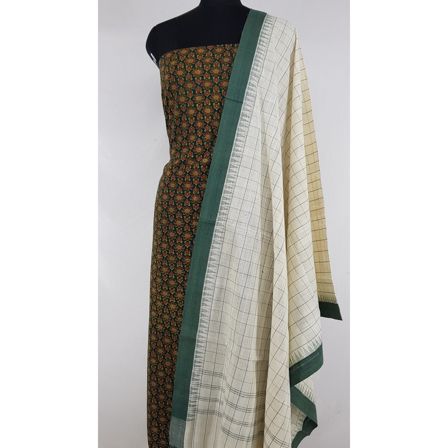 Handmade yarn cotton dupatta with Hand printed natural dyed Ajrakh cotton top/salwar set - Vinshika